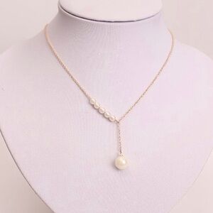 3/$30 💛 Faux Pearl Lariat Necklace